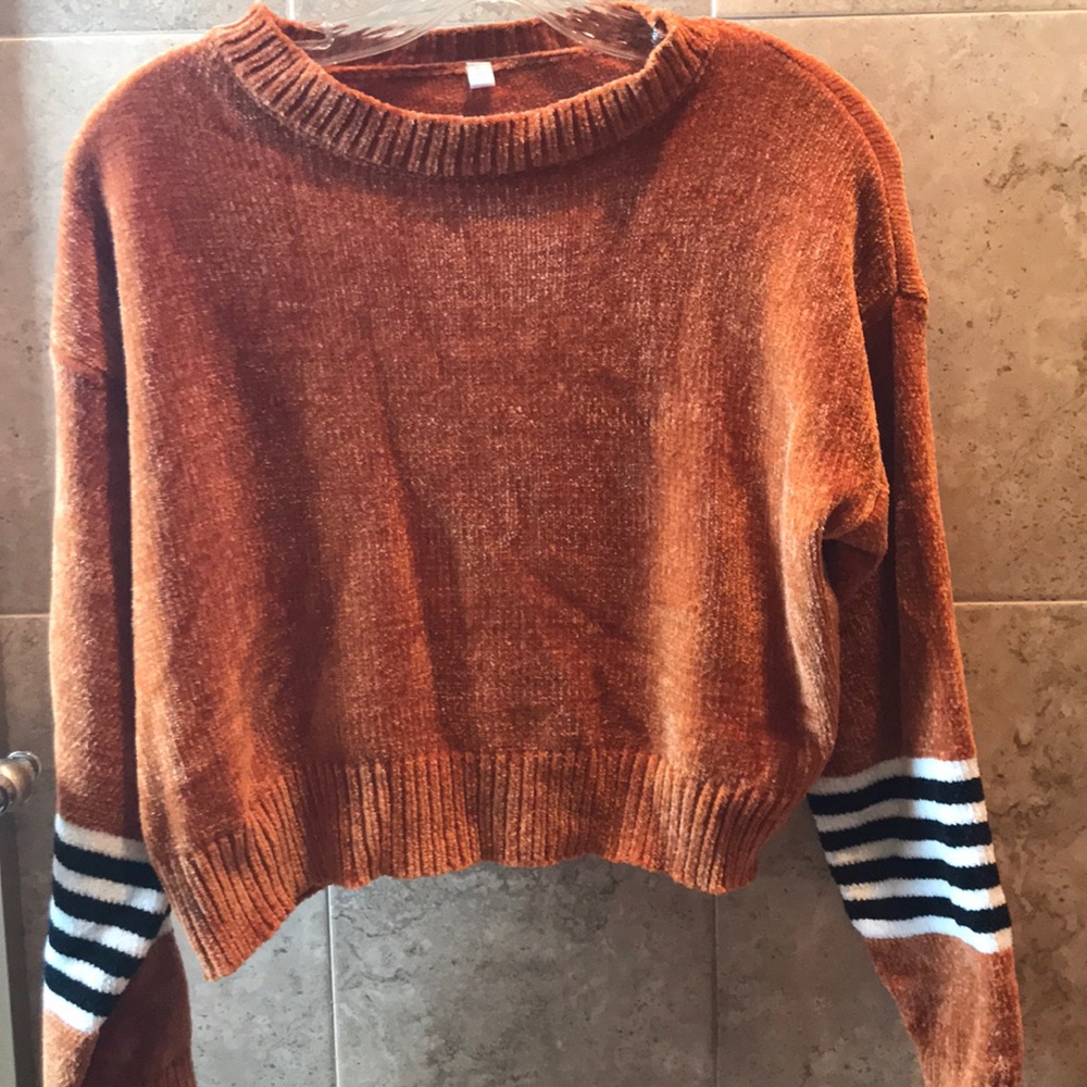 Crewneck crushed velvet sweater